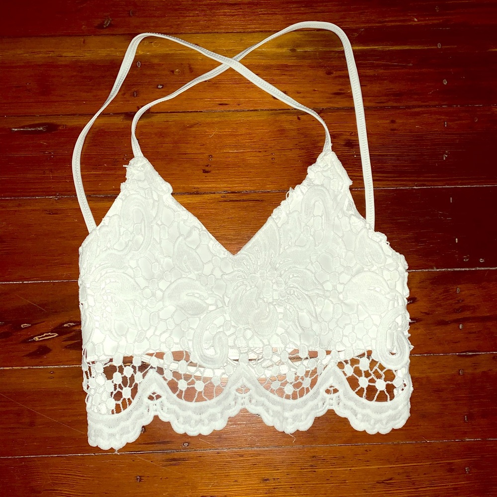 *NEVER WORN* White Lace Bralette